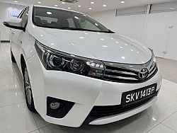 Toyota Corolla Altis 1.6L CVT Elegance LED Keyless 2015 White